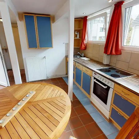 Haus Wiesenweg14 M *