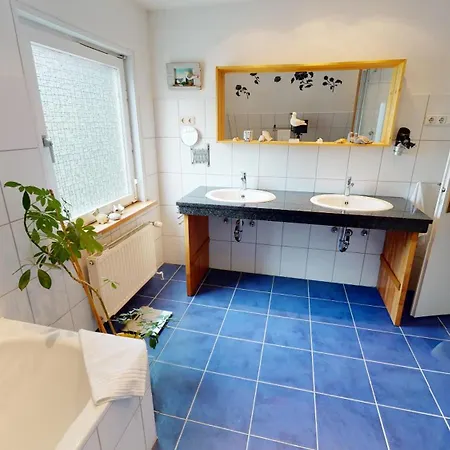 Haus Wiesenweg14 M *