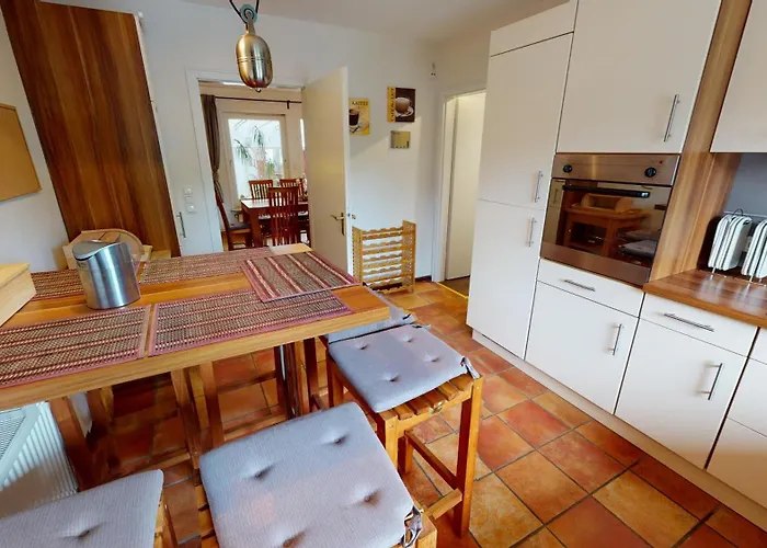 Haus Wiesenweg14 M *